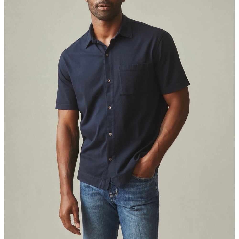 NWOT American Giant Men's Resort Shirt Button Up Short Sleeve Navy Blue Small